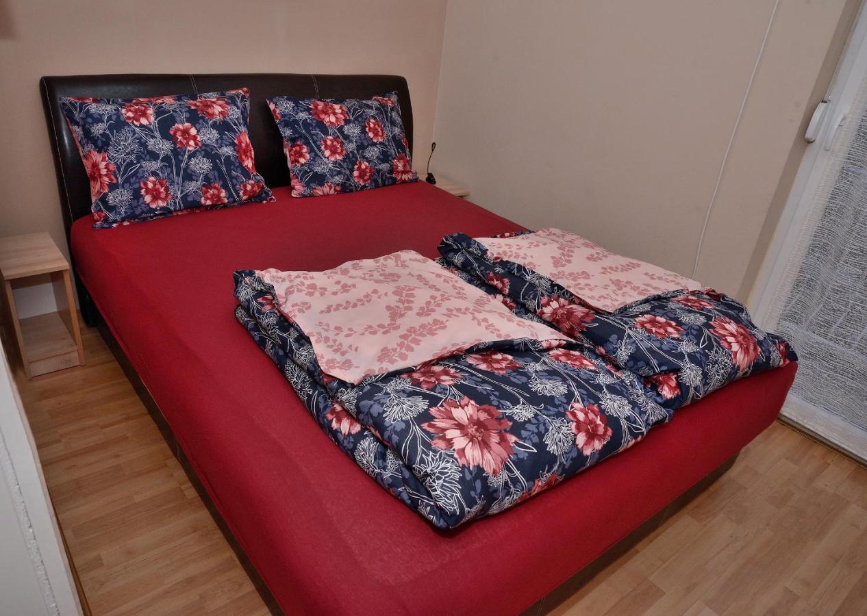 Apartman Ana Bečej Екстериор снимка